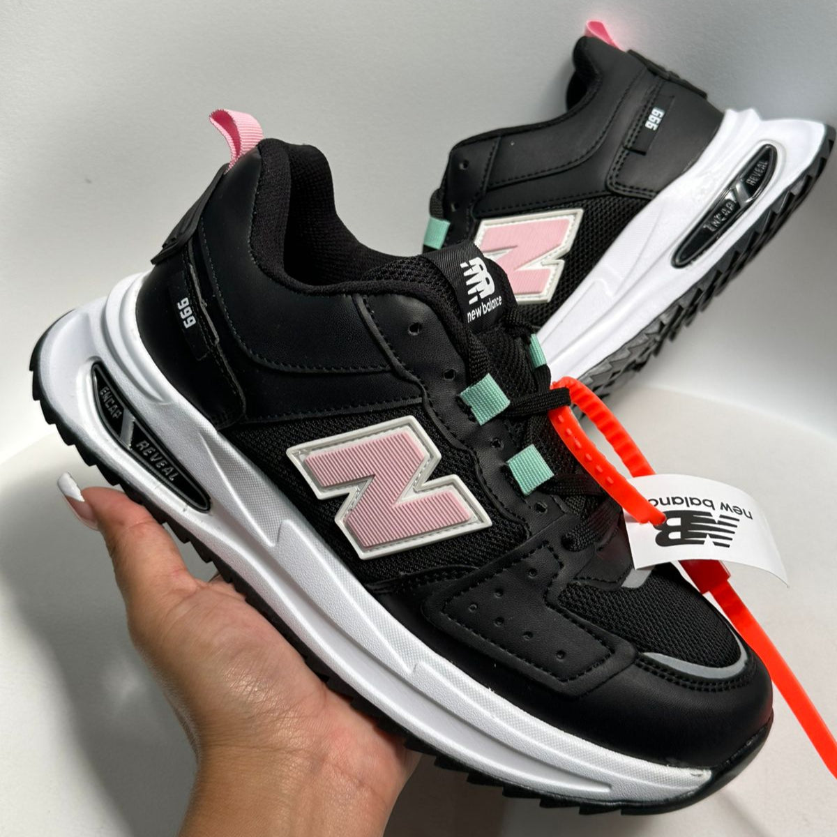 Sneaker Retro Running 9056