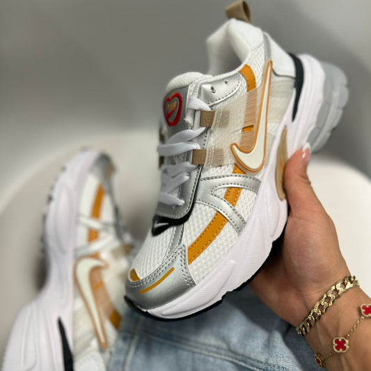 Sneaker Retro Running 9057